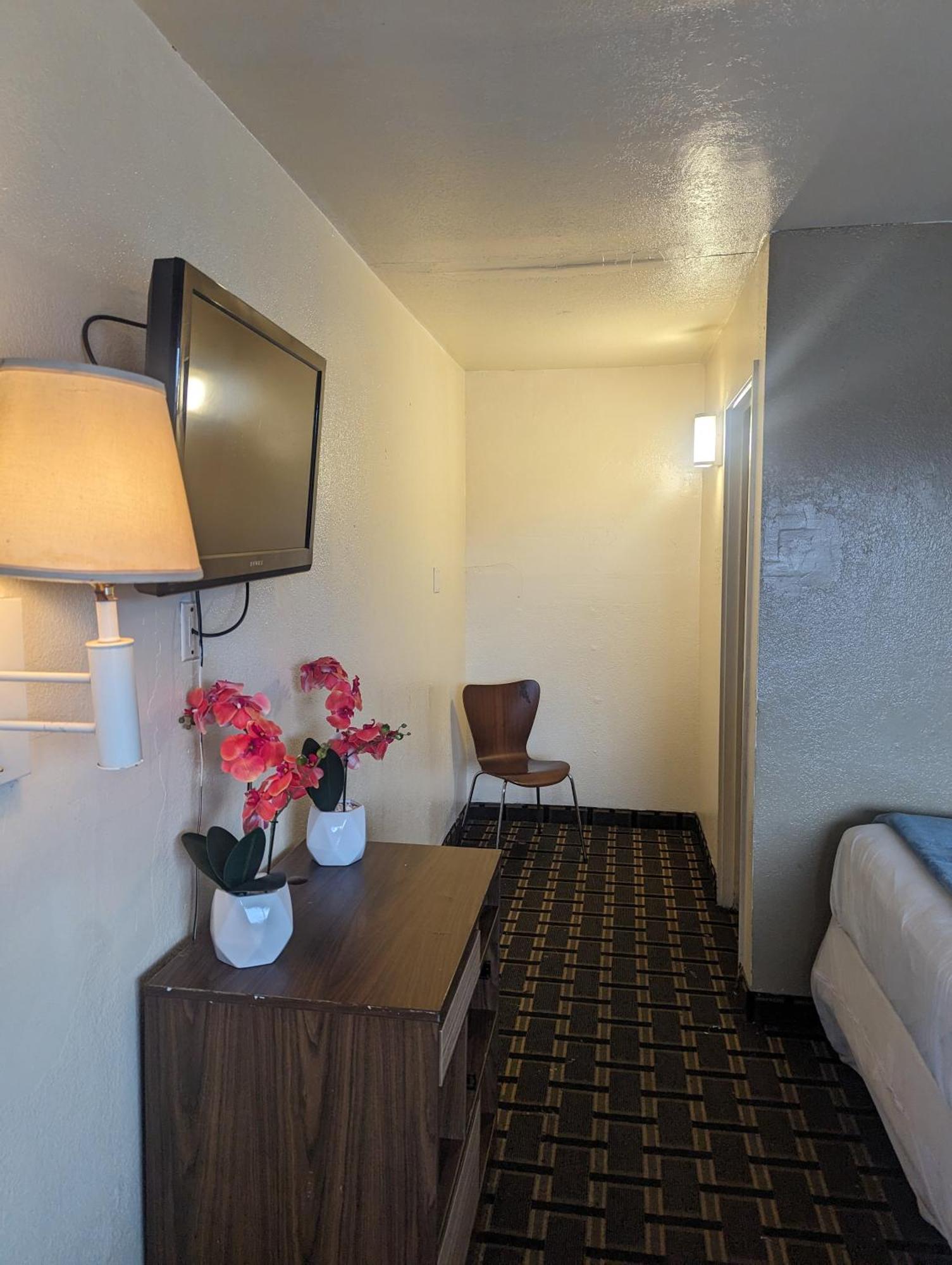 Southern Comfort Hotel Tulsa Eksteriør billede